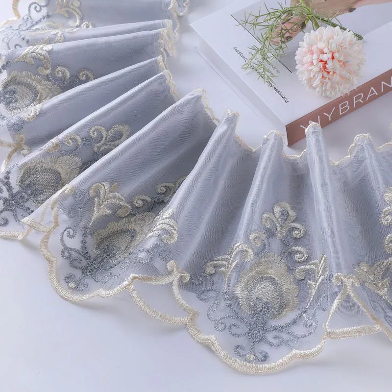 Elegante und Verspielte Gardinenborte Karnz