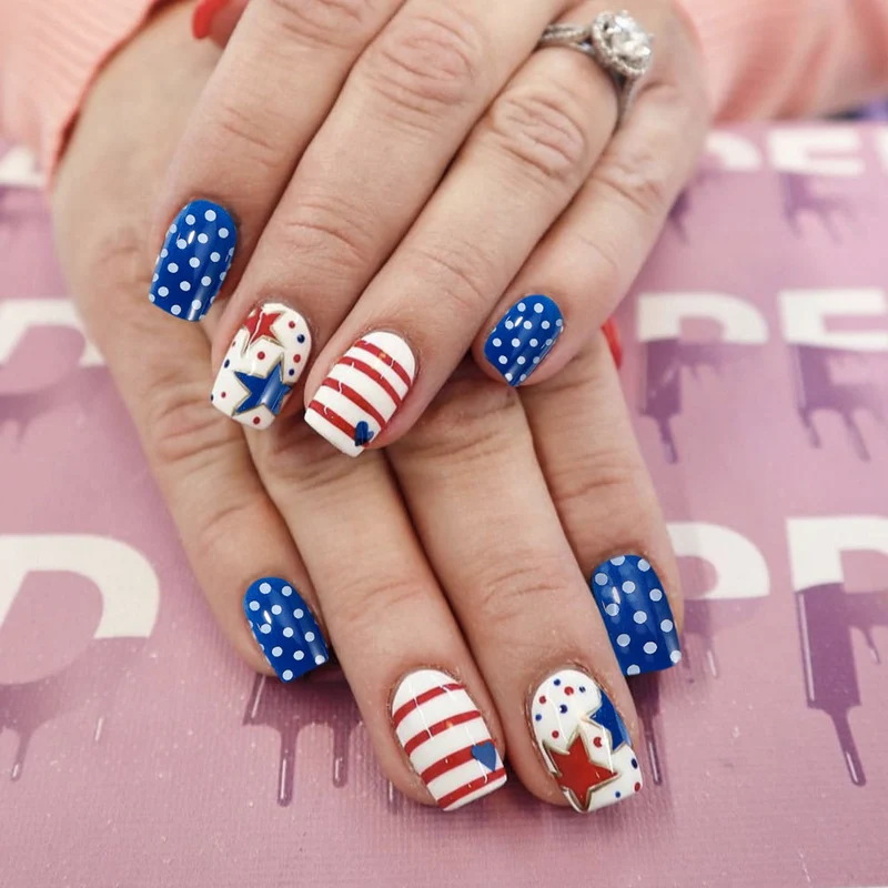 Patriotische Feier Nagelkunst Karnz