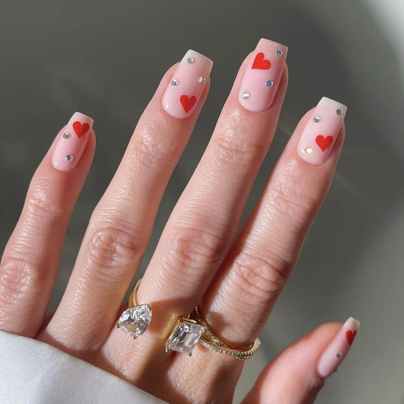 Herz-Akzent Dekorative Nagelkunst Verlängerungen Karnz