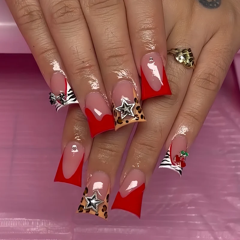 Trendy Künstlerisches Acryl Nageldesign Karnz