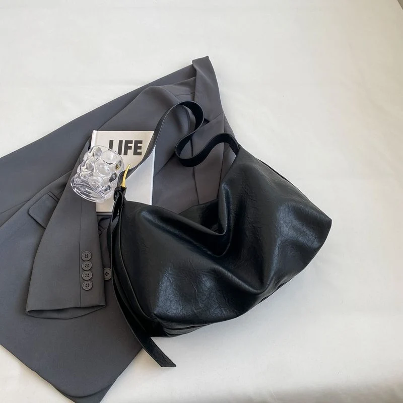 Lässige Leder Schultertasche Karnz