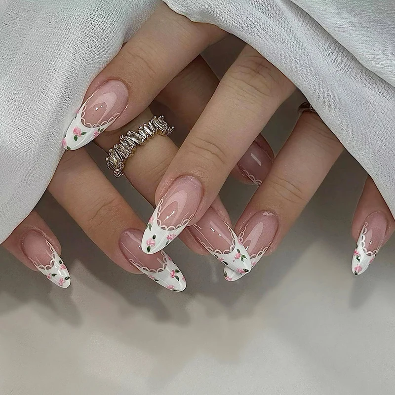 Exquisites Nageldesign Karnz