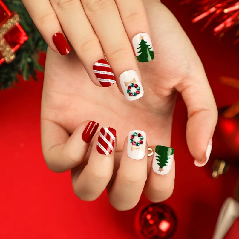 Kreative Weihnachtsnagelkunst Karnz
