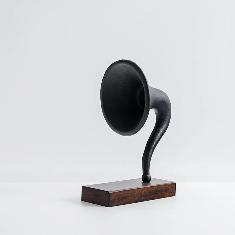 Vintage-inspirierte dekorative Grammophon-Skulptur