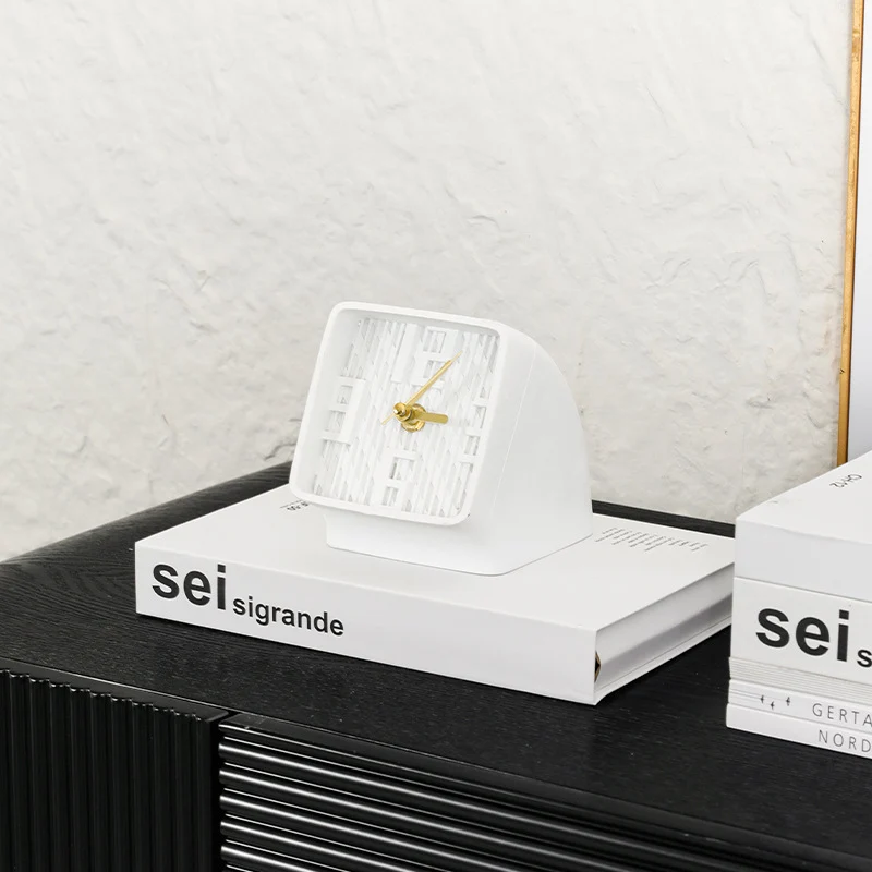 Stylische Minimalistische Tischuhr