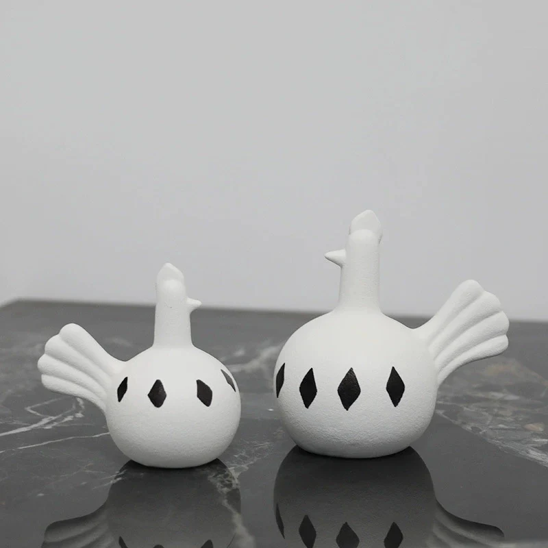 Künstlerische dekorative Vogelfigur