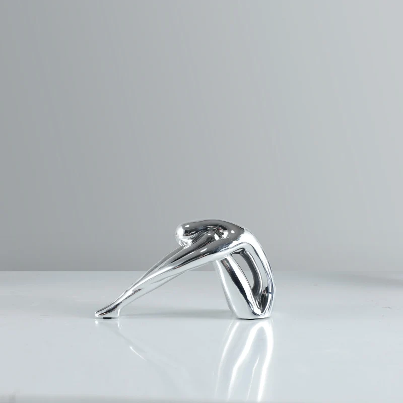 Künstlerische zeitgenössische figurative Skulptur