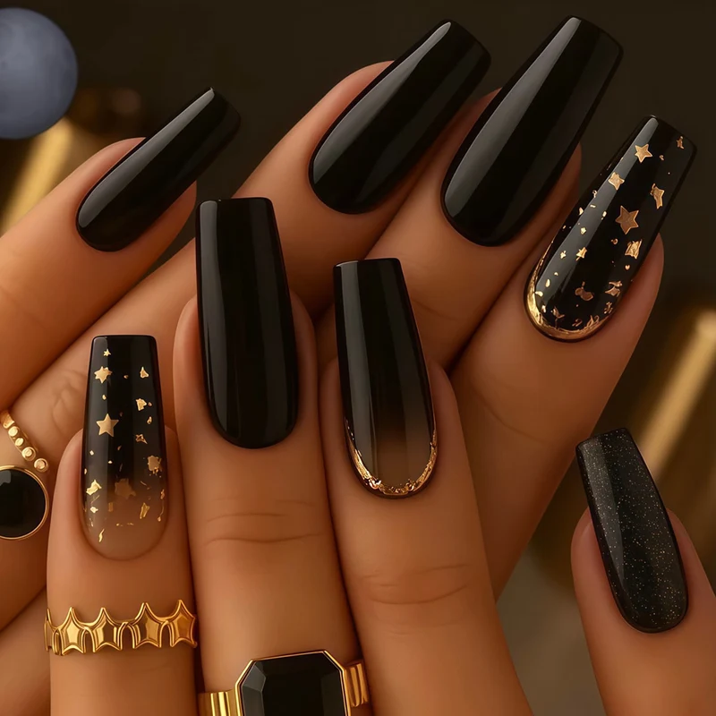 Luxuriöse sternverzierte Nagelkunstverlängerungen Karnz