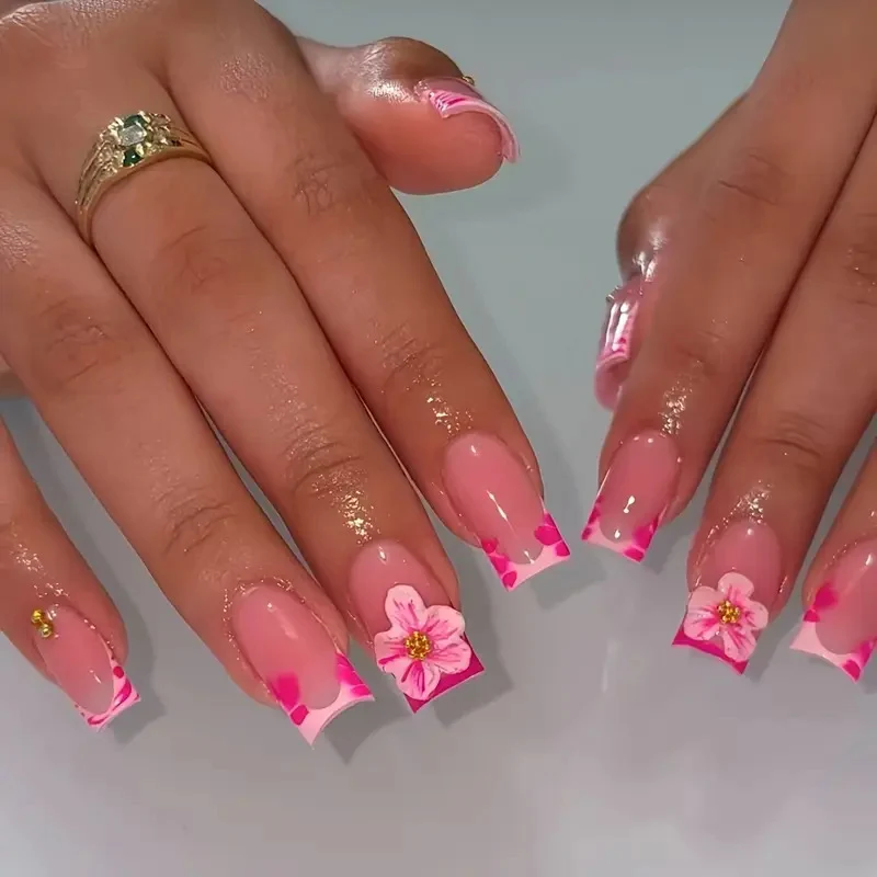 Blumeninspiriertes Acryl-Nagel-Enhancements Karnz
