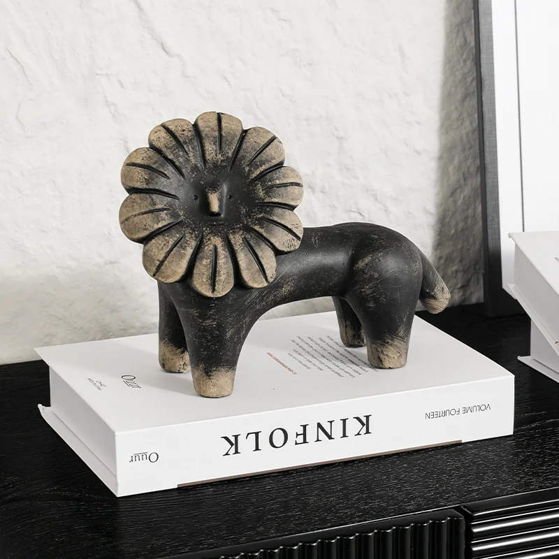 Künstlerische Löwenfigur Skulptur