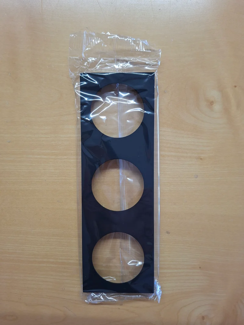Berker INTEGRO Pure Rahmen 3-fach – Granitschwarz matt