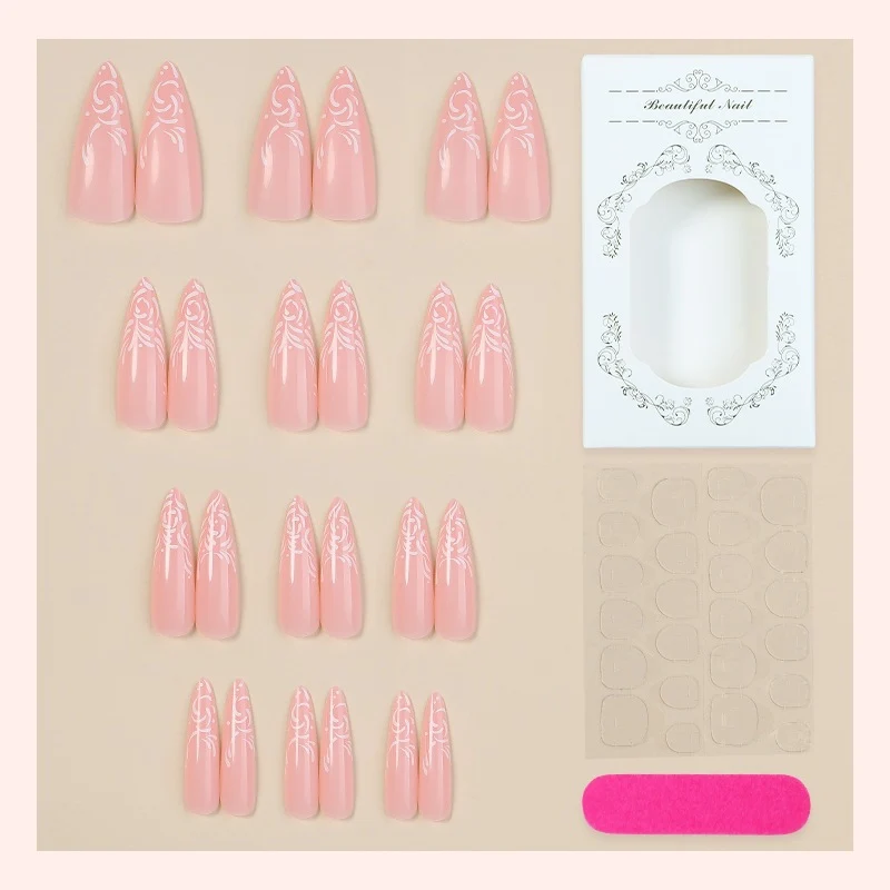 Kunstnagelset mit eleganten Designer-Mustern Karnz