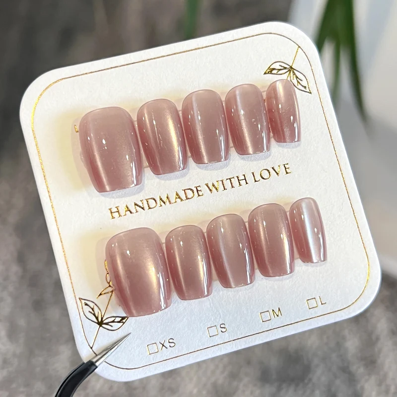 Künstliche Nagelverlängerungen mit glänzendem Finish Karnz