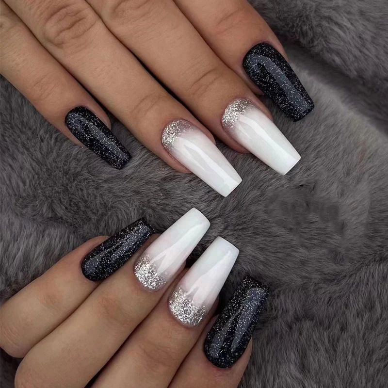 Glamouröse Kunstnägel mit Glitzer- und Ombre-Effekt Karnz