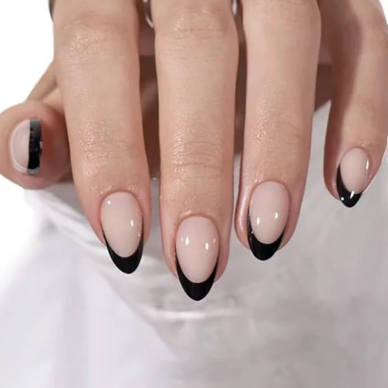 Elegante French Tip Nagel Art Verlängerungen Karnz
