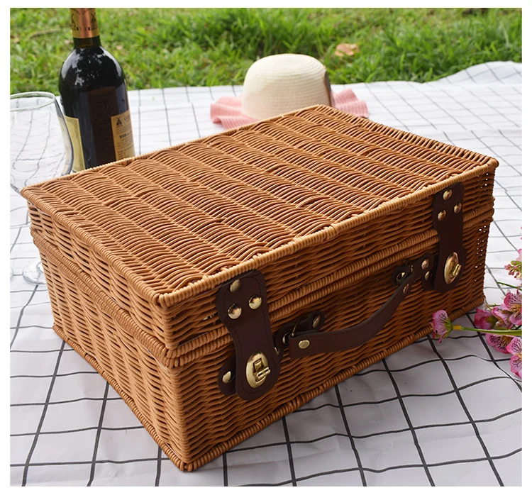 Eleganter handgewebter Picknickkorb Karnz