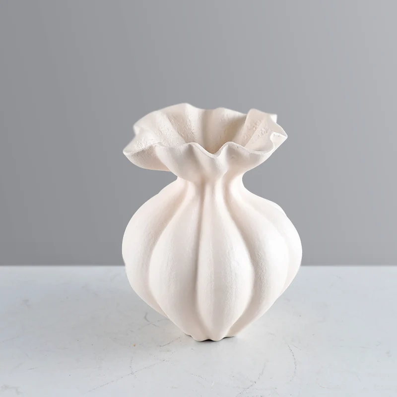 Zeitgenössische dekorative Blumenvase