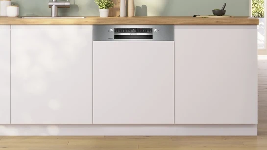 Serie 4 Teilintegrierter Geschirrspüler 60 cm Gebürsteter Stahl SMI4EVS08E