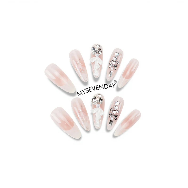 Premium Dekorative Druck-On-Nagelkunst mit floralen und Strass-Akzenten Karnz