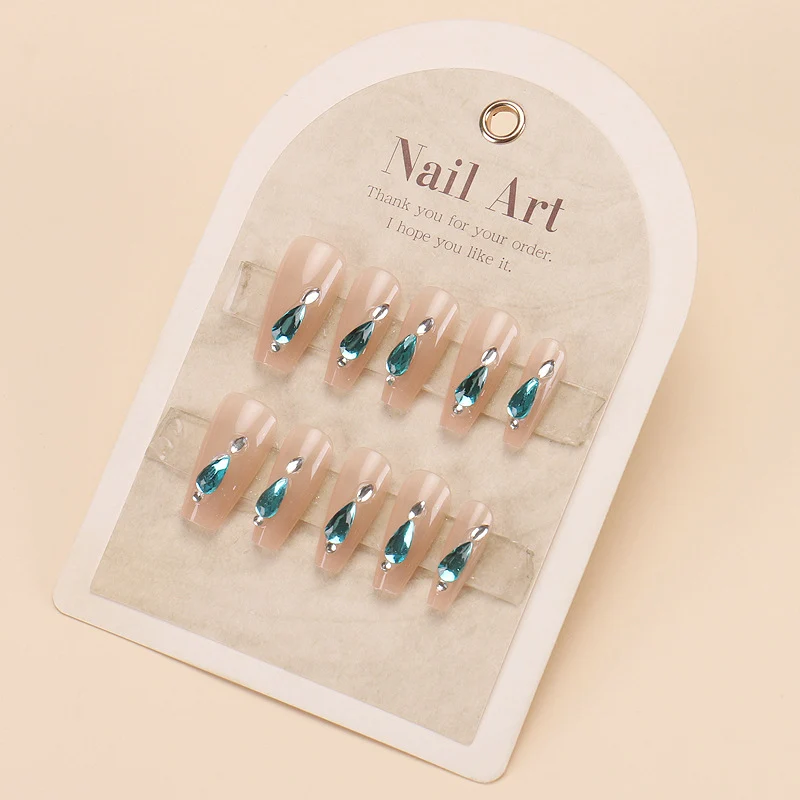 Premium Dekorative Nagelkunst Tipps mit Edelsteinakzenten Karnz