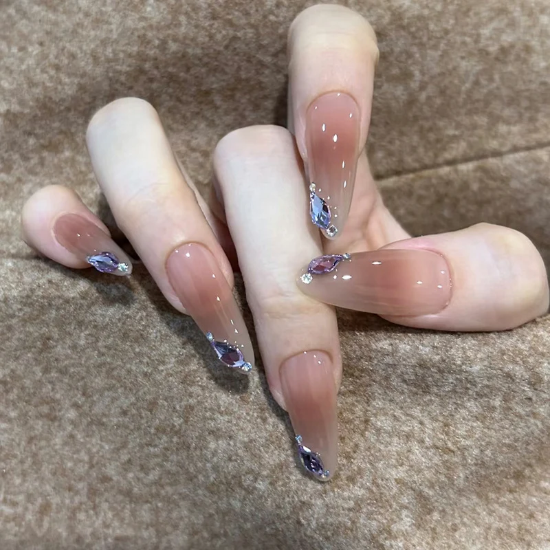 Premium Künstlerische Gel-Nagelspitzen Karnz