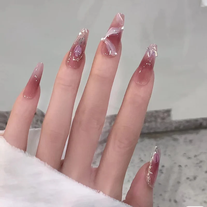 Kunstvolle Stiletto Nagelkunst Karnz