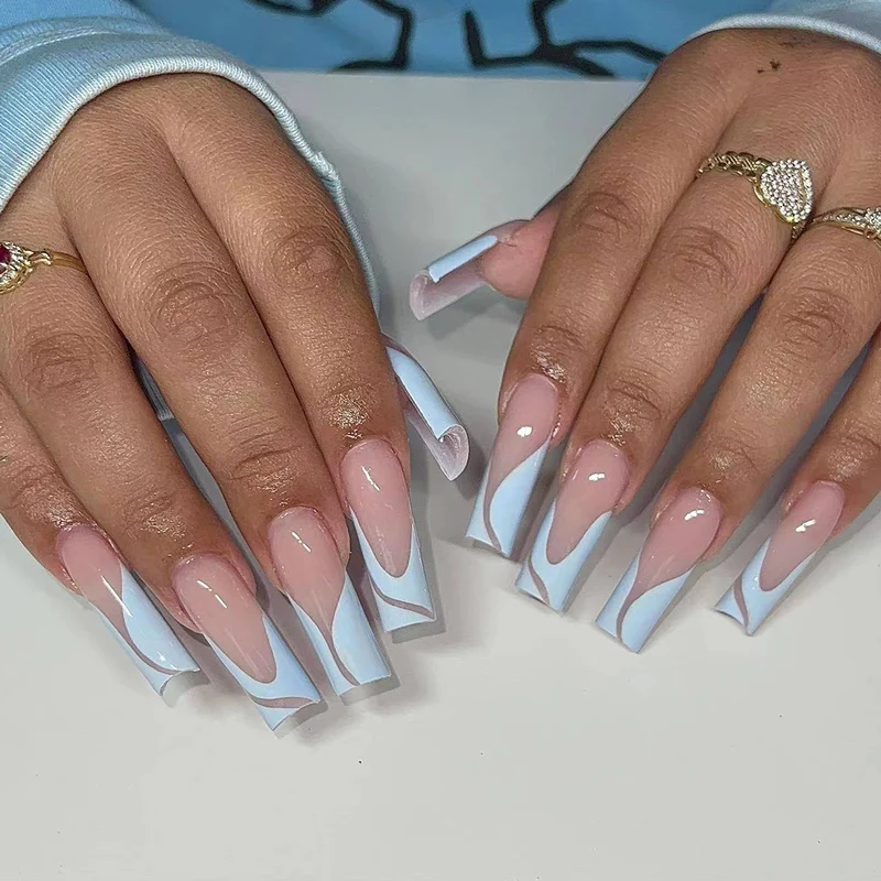 Kreative und stilvolle Nagelkunst Karnz