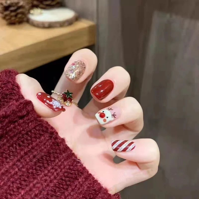 Kreative und festliche Nagelkunst Karnz