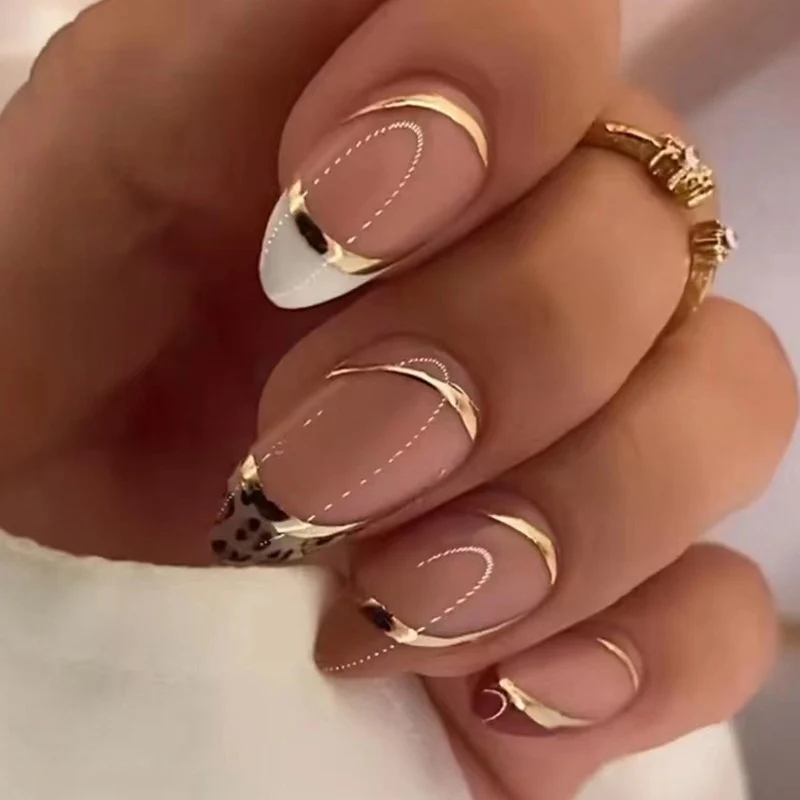 Elegantes Nageldesign Set Karnz
