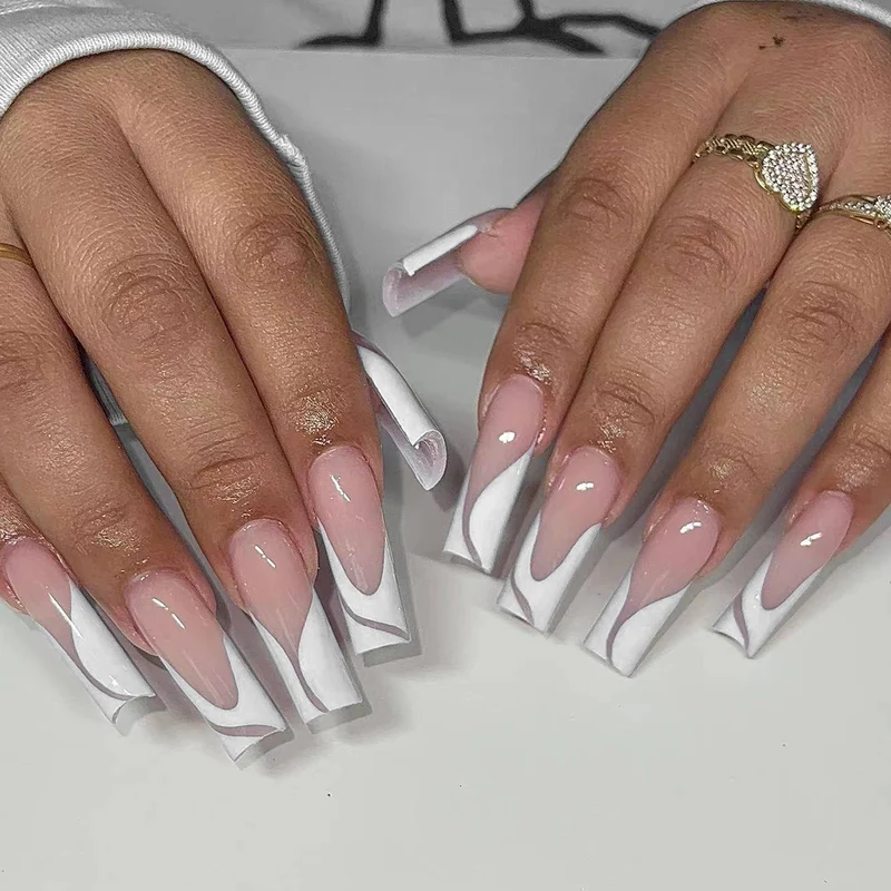 Elegante Stiletto Kunstnägel Karnz