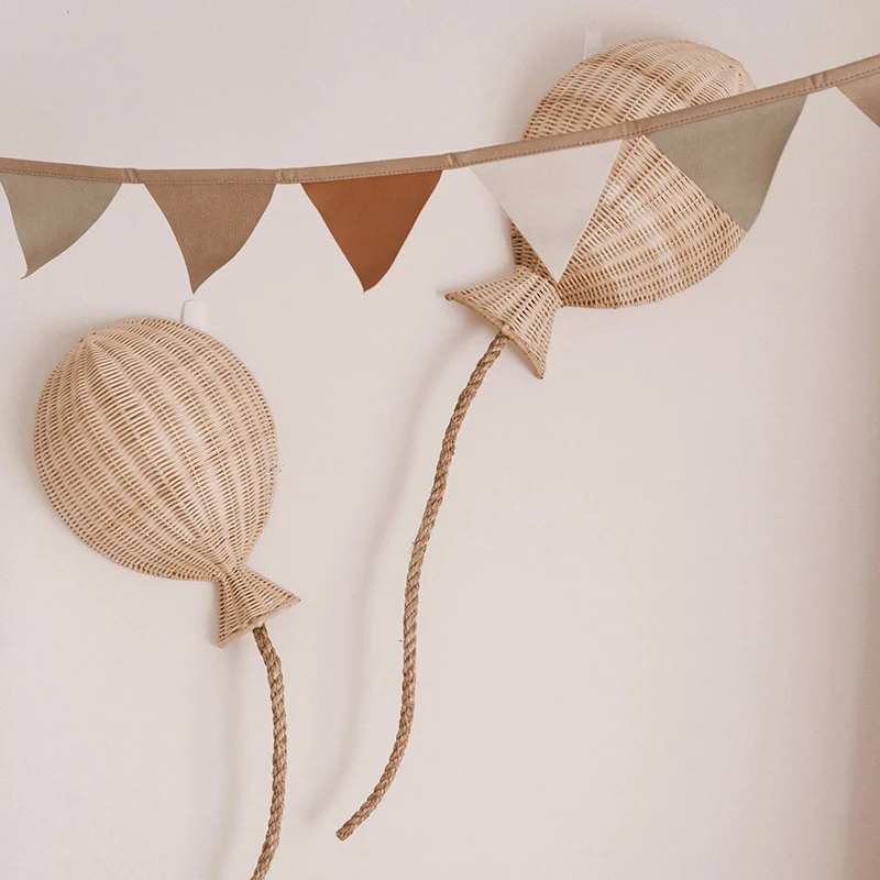 Dekorativer Wandschmuck in Form eines Heißluftballons Karnz