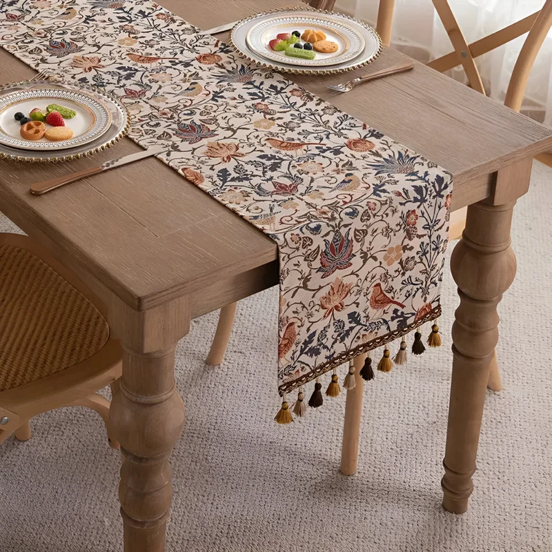 Jacquard Tischläufer Vogel & Blumen mit Quasten