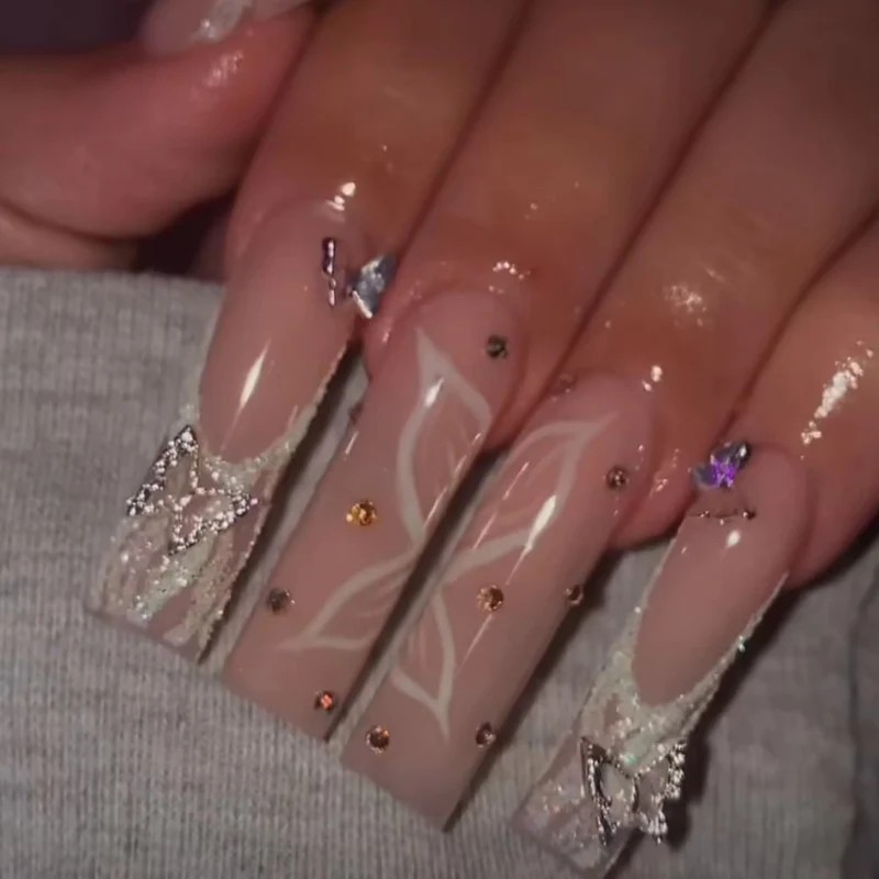 Elegante Lange Nagelkunstverlängerungen Karnz