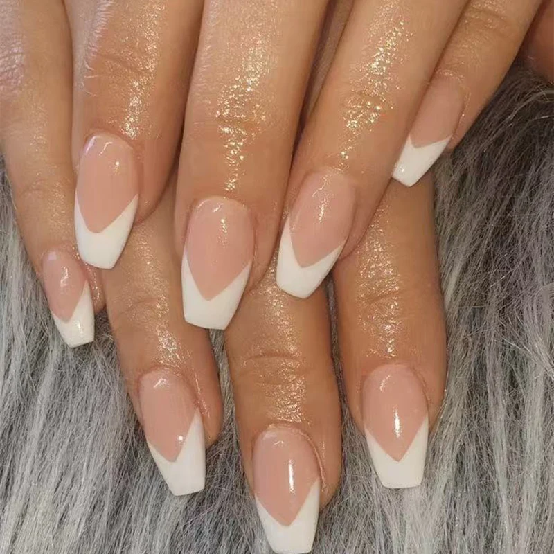 Elegante Französische Spitzen Eingeklebte Nägel Karnz