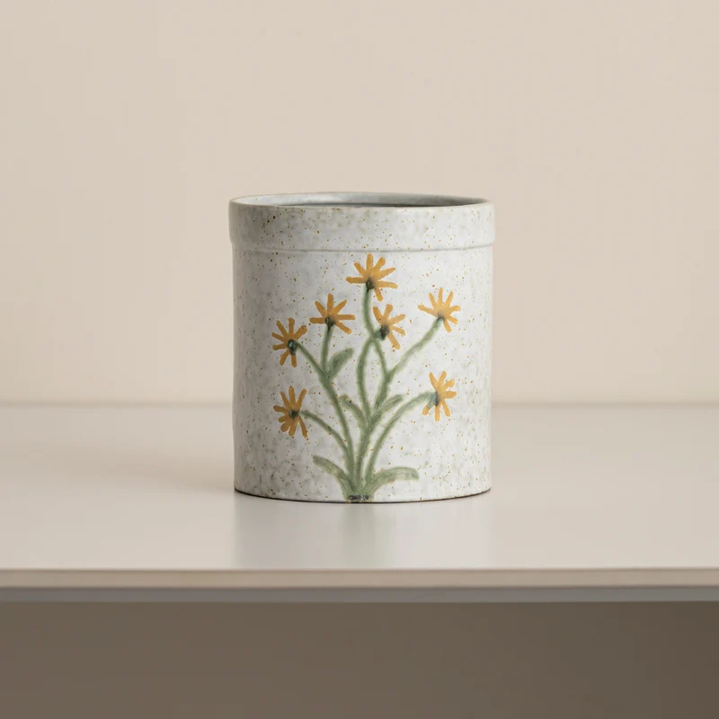 Dekorativer, blumenverzierte Keramiktopf