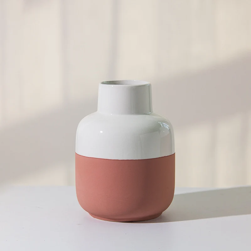 Zeitgenössische keramische dekorative Vase