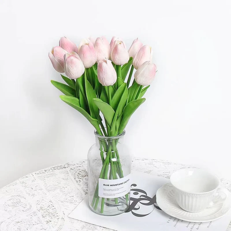 Realistischer Kunst-Tulpenstrauß