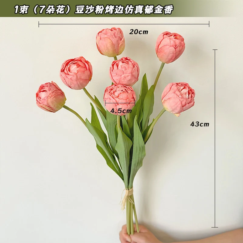 Lebensechter dekorativer Seiden-Tulpenstrauß