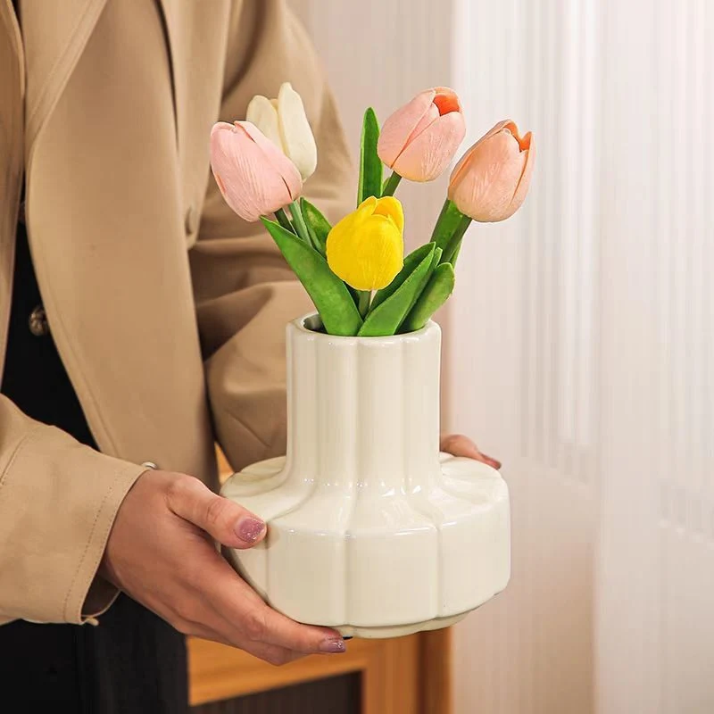 Elegante dekorative Blumenvase