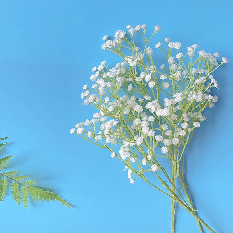 Dekorativer Trockenblumenstrauß