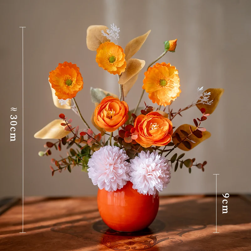 Künstlerische Blumenarrangements