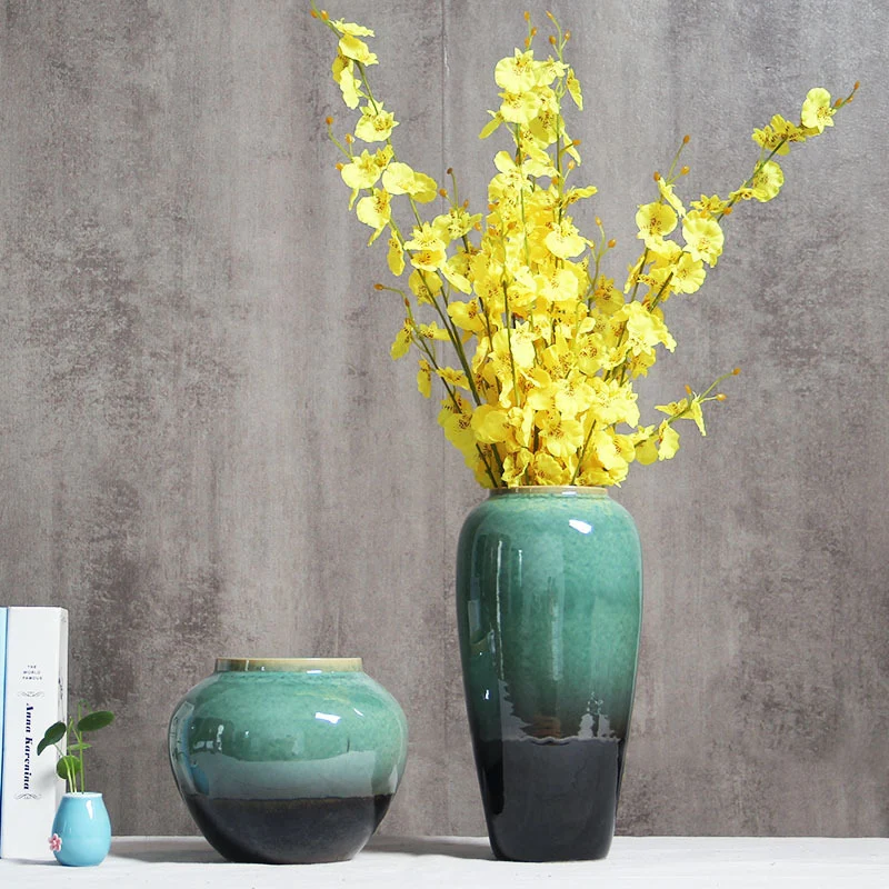 Keramikblumenvase, modern, handwerklich
