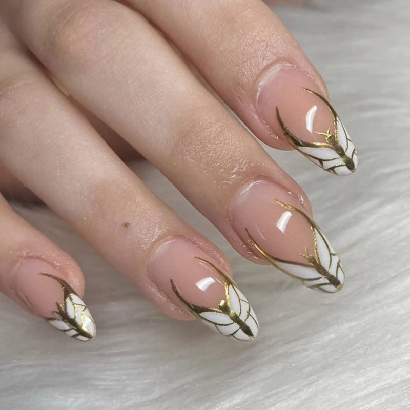 Dekorative Stiletto Druck-Nagelkunst Karnz