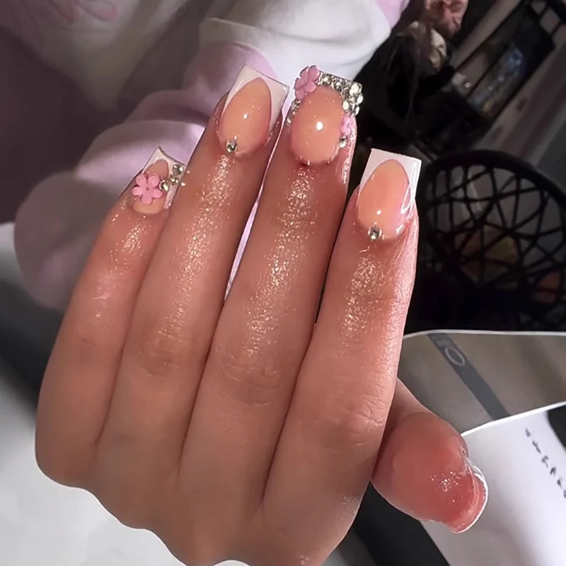 Dekoratives Floral Press-On Nagelset Karnz