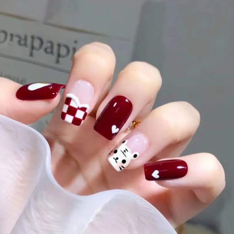 Kreative Themen Press-On Nagelkunst Karnz