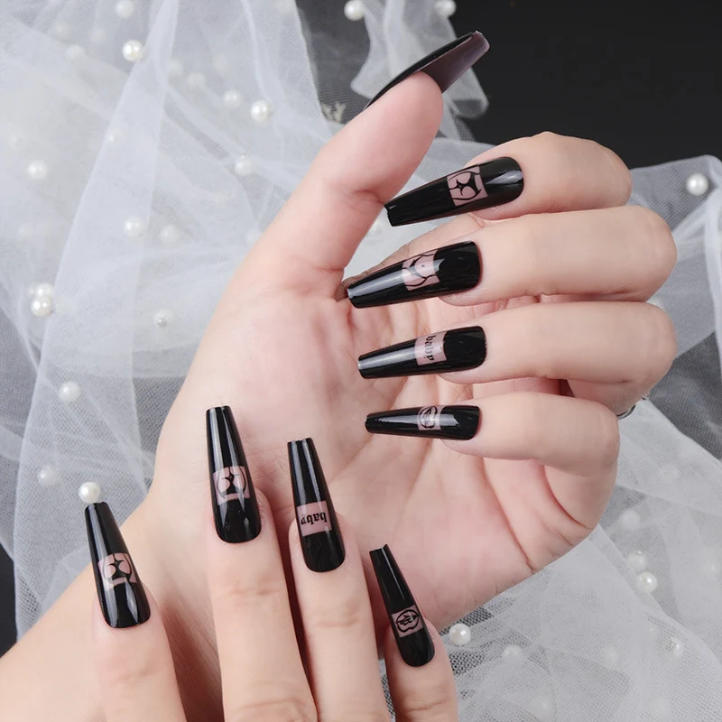 Chic Stiletto Druck Nägel Karnz