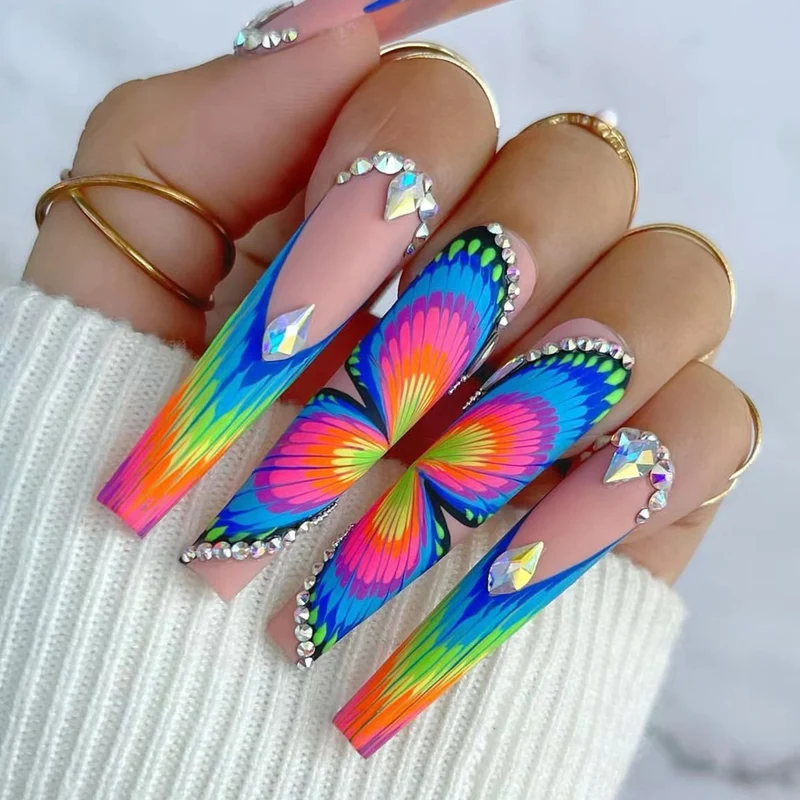 Schmetterlings-inspirierte künstlerische Stiletto-Nagelkunst Karnz