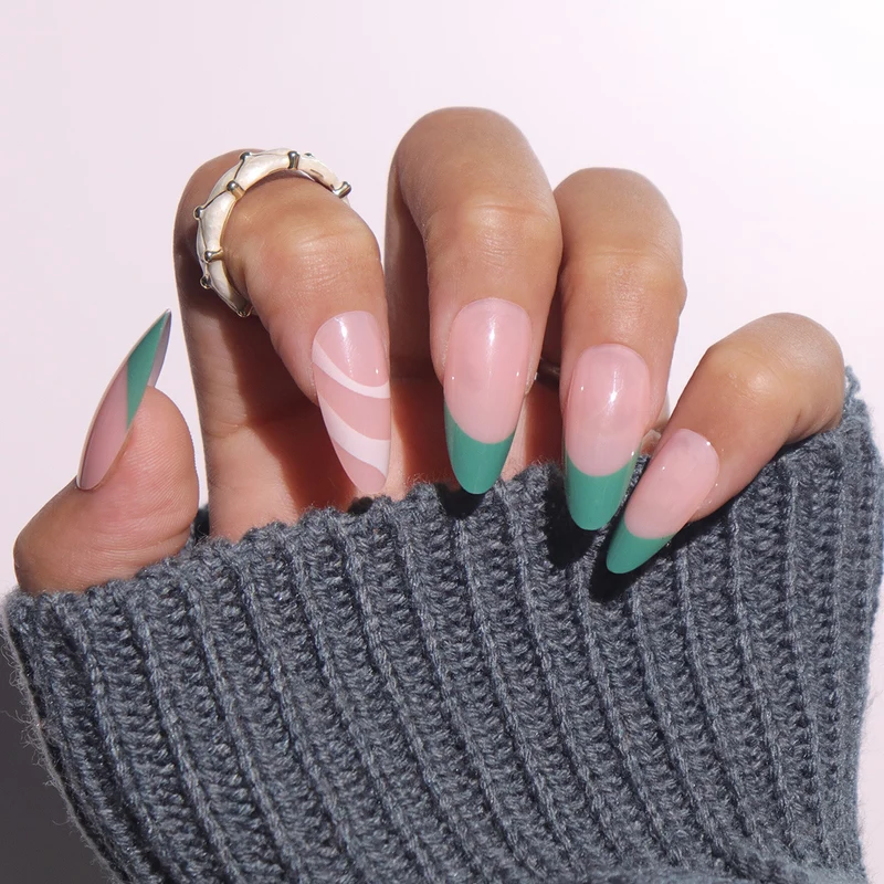 Künstlerische Stiletto Press-On Nägel Karnz 1789086022