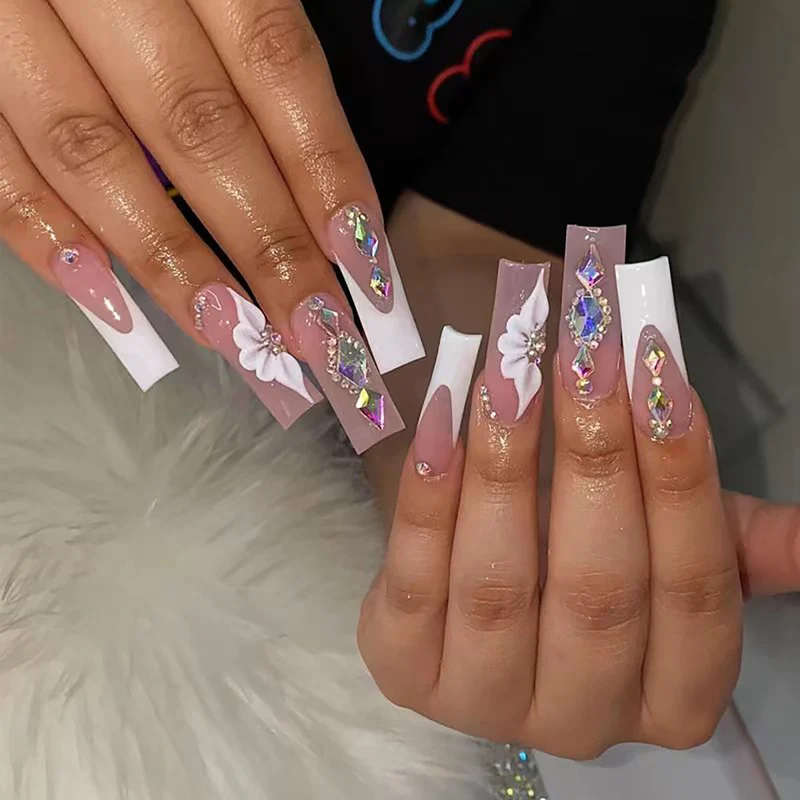 Künstlerische Nagelverlängerungen Karnz