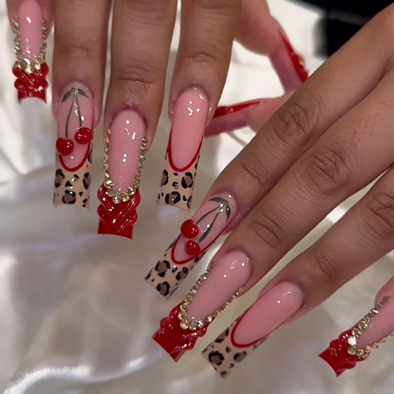 Künstlerischer Leopard-Print Nagelkunst Karnz